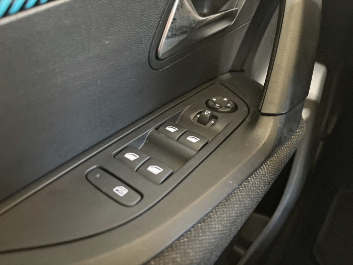 Peugeot 2008 ELECTRIQUE 136 ch Style