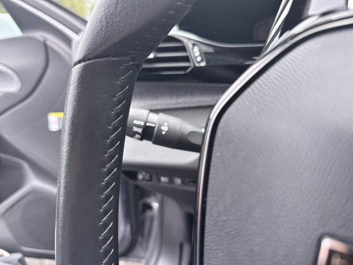 Peugeot 308 SW PHEV 180 e-EAT8 Allure
