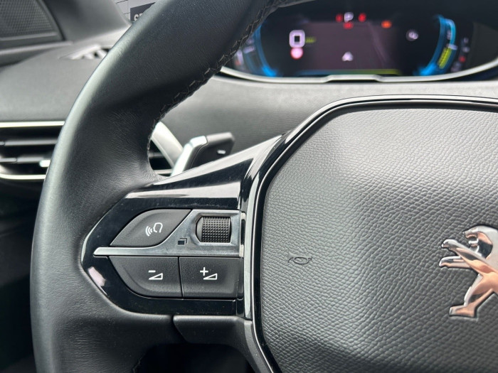 Peugeot 3008 Hybrid 180 e-EAT8 Allure Pack