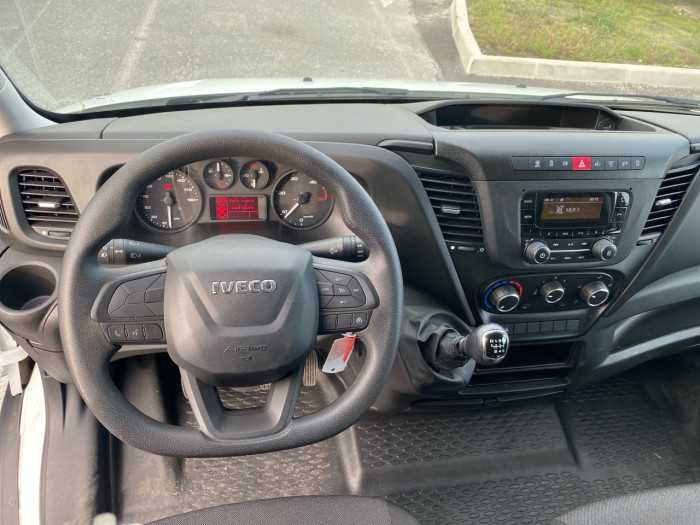 IVECO Daily CCb 35C16H empattement 4100 3.0