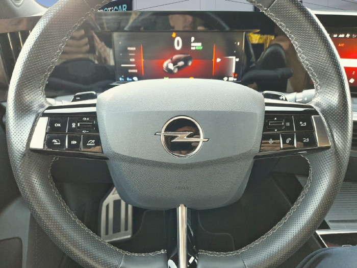 Opel Astra Hybrid 180 ch BVA8 GS Line