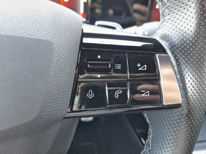 Opel Astra Hybrid 180 ch BVA8 GS Line