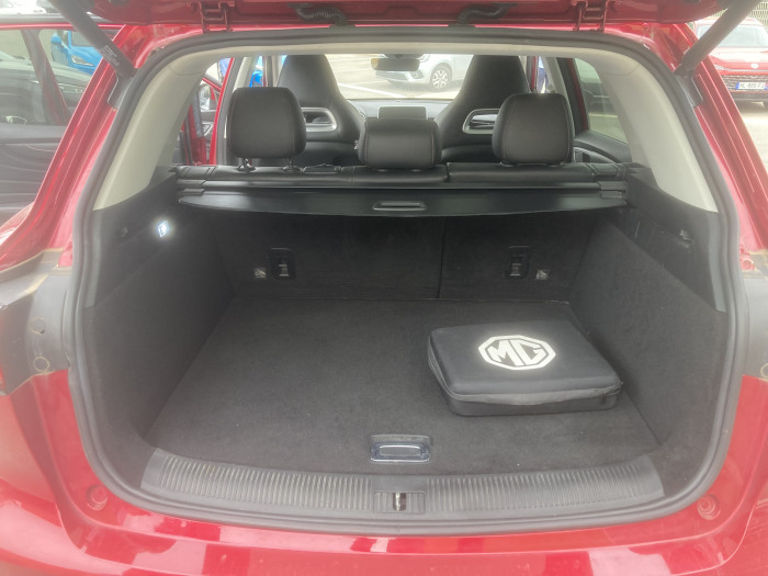 MG EHS 1.5T GDI PHEV Luxury