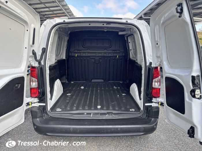 Peugeot PARTNER FOURGON STANDARD 650 KG BLUEHDI 130 S&S BVM6 PREMIUM