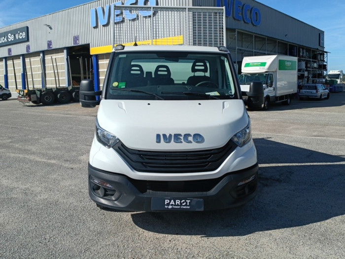 IVECO Daily CCb 35C16H empattement 3450 3.0