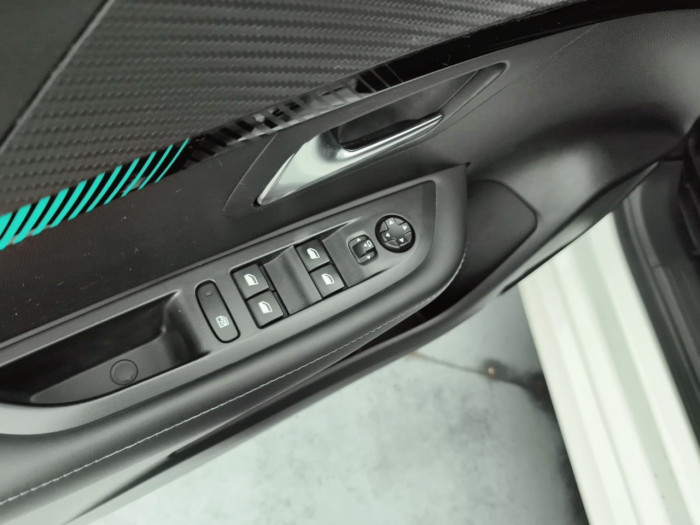 Peugeot 208 PureTech 100 S&S BVM6 Allure