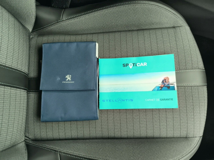 Peugeot 208 PureTech 100 S&S BVM6 Allure