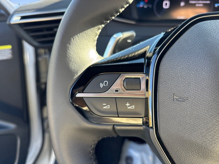 Peugeot 2008 Nouveau Hybrid 145 ch e-DCS6 Allure