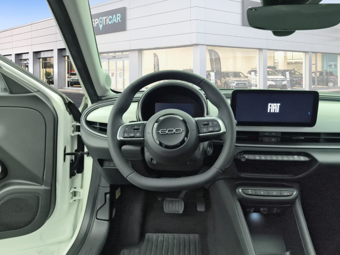 Fiat 600 1.2 Hybrid 100ch DCT6