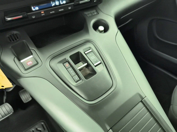 Citroën E-BERLINGO Taille M 136 ch 100 kWh Automatique Shine