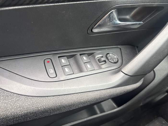 Peugeot 2008 100 S&S BVM6 Style