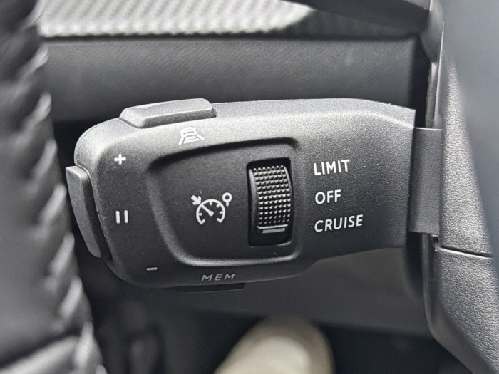 Peugeot 208 Nouvelle Hybrid 145 ch e-DCS6 Allure