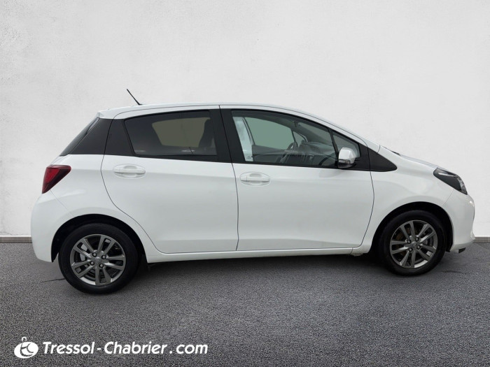 Toyota YARIS LCA 2016 100 VVT-i Dynamic