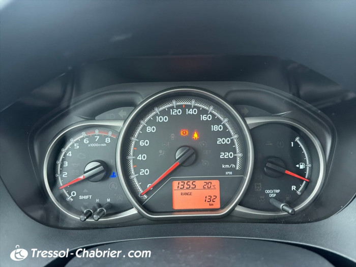 Toyota YARIS LCA 2016 100 VVT-i Dynamic