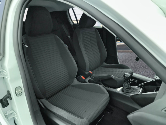 Peugeot 208 PureTech 100 S&S BVM6 Style