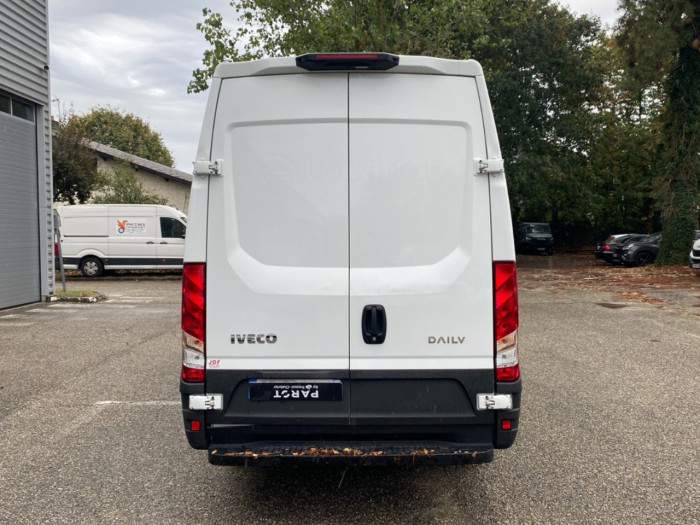 IVECO Daily 35S Fg 35S14H V12