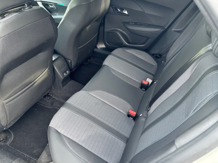 Peugeot 2008 PureTech 100 S&S BVM6 Allure Pack