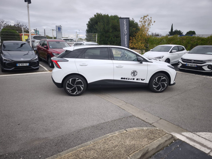 MG MG4 EV Nouveau 77kWh - 180 kW Premium