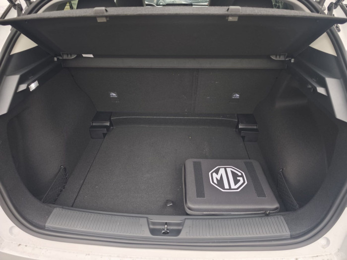 MG MG4 EV Nouveau 77kWh - 180 kW Premium