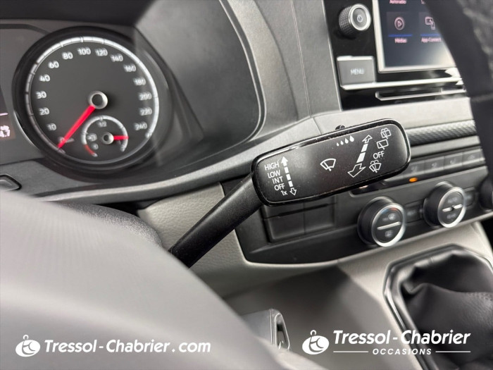 VOLKSWAGEN UTILITAIRES CARAVELLE 6.1 2.0 TDI 110 BMT Courte BVM5 Confortline