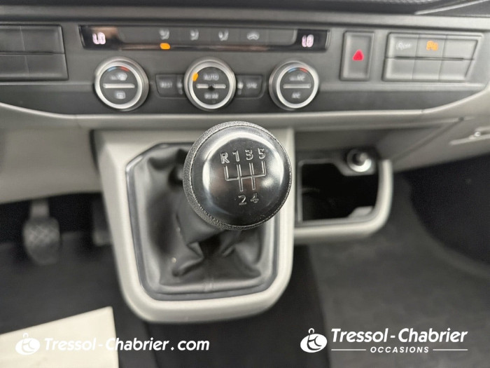 VOLKSWAGEN UTILITAIRES CARAVELLE 6.1 2.0 TDI 110 BMT Courte BVM5 Confortline