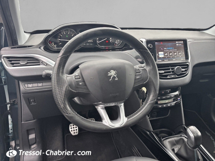 Peugeot 2008 1.2 PureTech 110ch S&S BVM5 Crossway