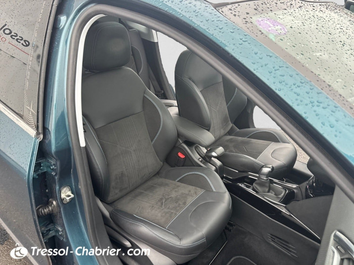 Peugeot 2008 1.2 PureTech 110ch S&S BVM5 Crossway