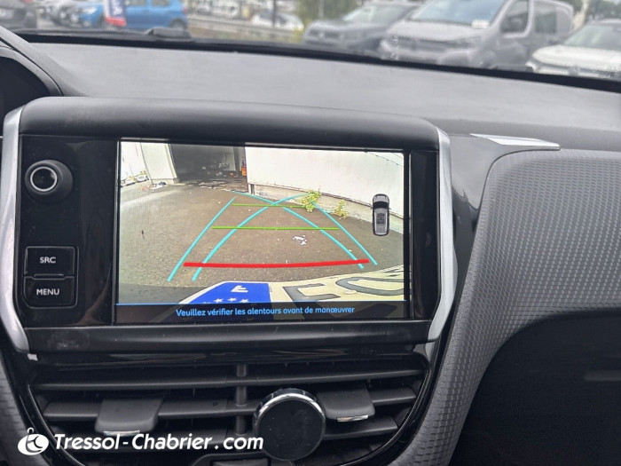 Peugeot 2008 1.2 PureTech 110ch S&S BVM5 Crossway