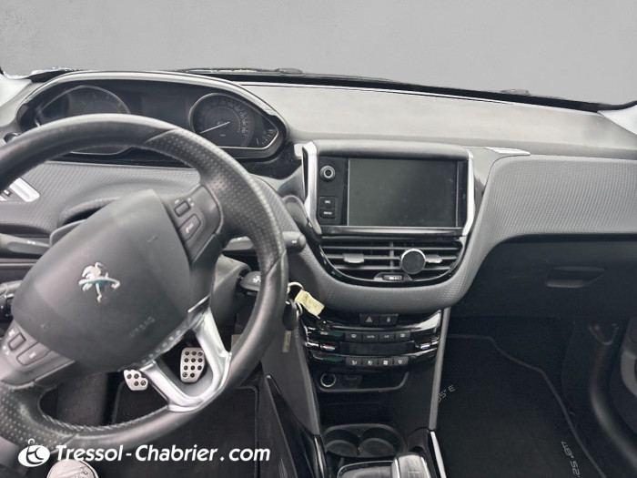 Peugeot 2008 1.2 PureTech 110ch S&S BVM5 Crossway