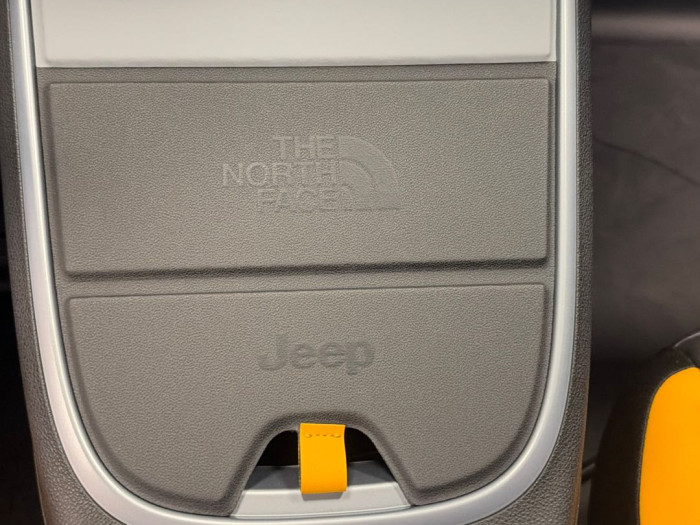 Jeep Avenger 1.2 Turbo T3 145 ch BVR6 4xe The North Face