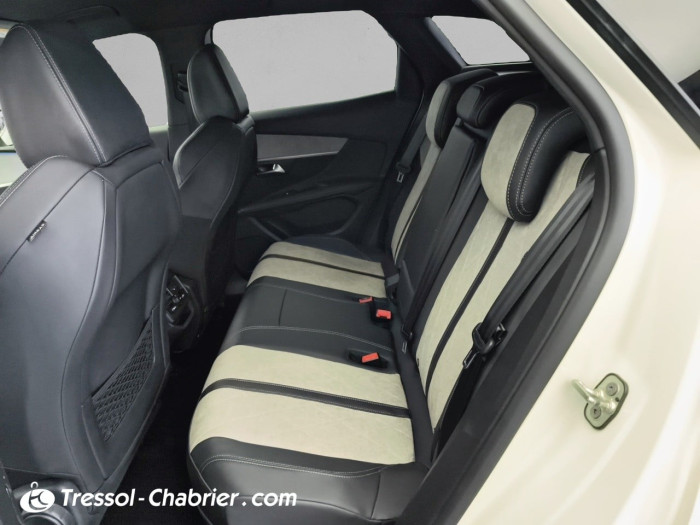 Peugeot 3008 Hybrid4 300 e-EAT8 GT