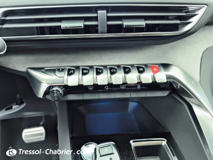 Peugeot 3008 Hybrid4 300 e-EAT8 GT