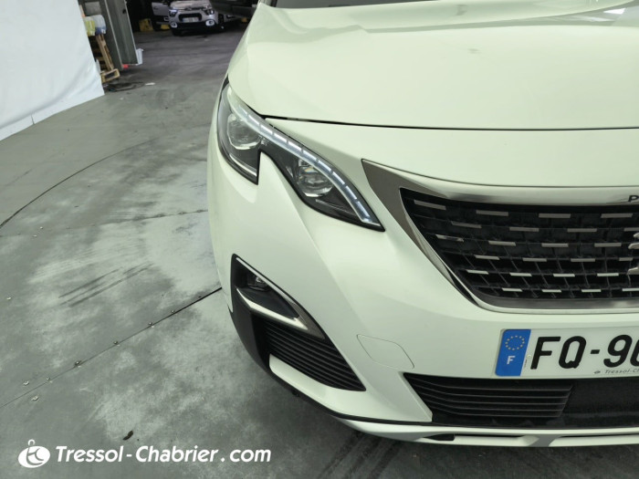 Peugeot 3008 Hybrid4 300 e-EAT8 GT