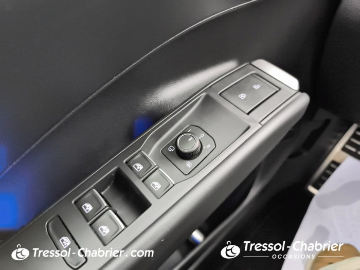 Volkswagen T-ROC Nouveau 1.5 eTSI Hybrid 150 ch DSG7 R-Line