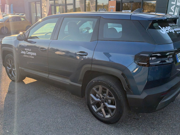 Jeep Compass Nouveau 1.2 Turbo T3 145 ch BVR6 e-Hybrid Altitude