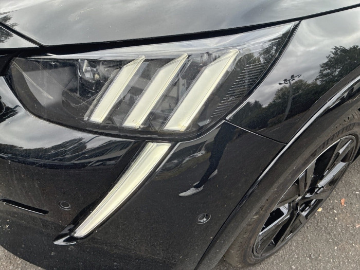 Peugeot 208 PureTech 100 S&S EAT8 GT
