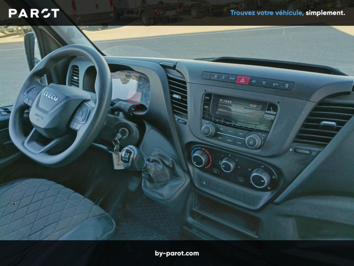 IVECO Daily CCb 35C18H empattement 3750 Tor