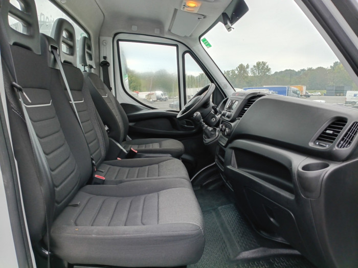 IVECO Daily CCb 35C16H empattement 4100 3.0