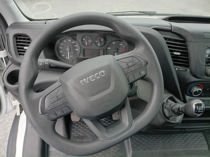 IVECO Daily CCb 35C16H empattement 4100 3.0