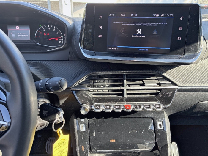 Peugeot 208 BlueHDi 100 S&S BVM6 Allure