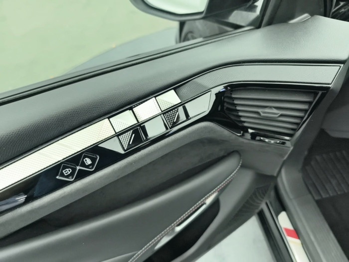 DS DS 4 Hybride E-Tense 225 EAT8 Performance Line+