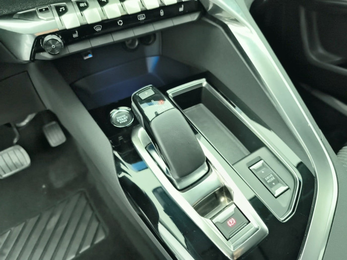 Peugeot 3008 Hybrid 225 e-EAT8 Allure Pack