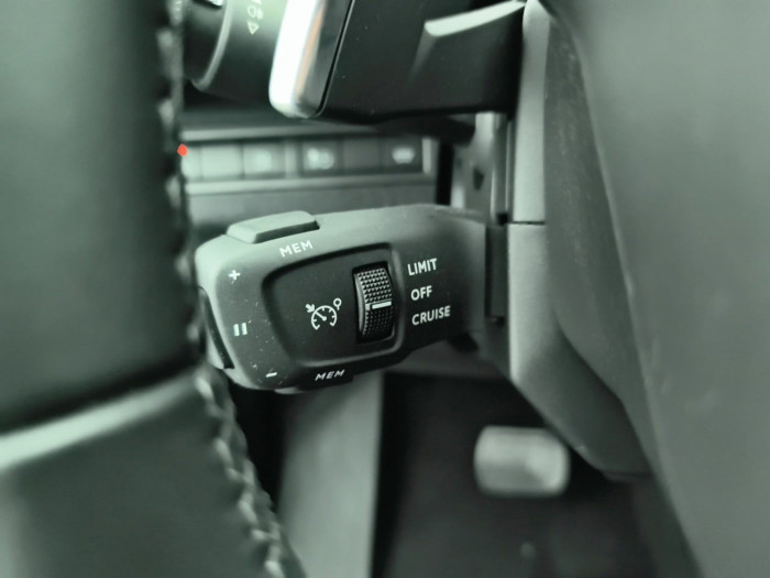 Peugeot 3008 Hybrid 225 e-EAT8 Allure Pack