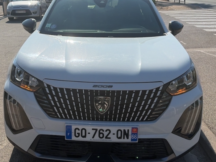 Peugeot 2008 PureTech 130 S&S EAT8 Allure