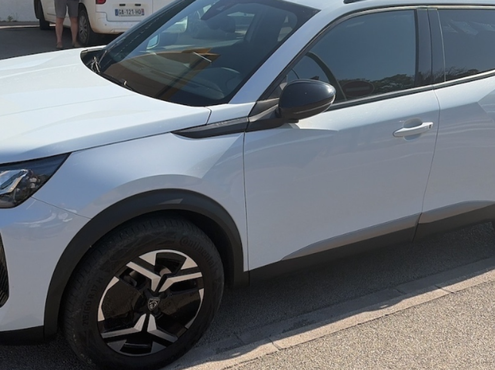 Peugeot 2008 PureTech 130 S&S EAT8 Allure