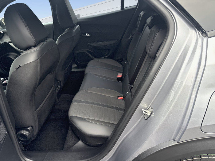 Peugeot 2008 BlueHDi 130 S&S EAT8 Allure