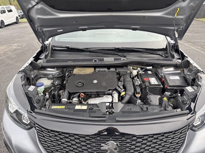 Peugeot 2008 BlueHDi 130 S&S EAT8 Allure Pack