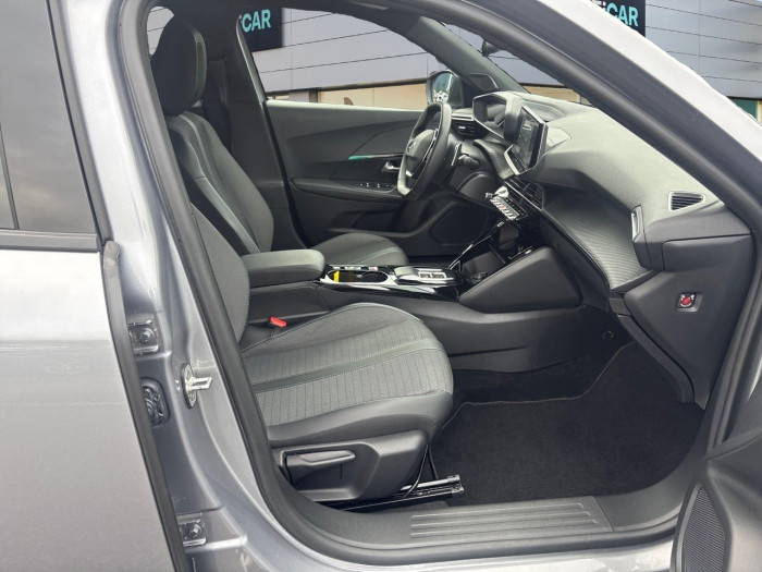 Peugeot 2008 BlueHDi 130 S&S EAT8 Allure Pack