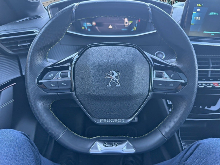 Peugeot 208 ELECTRIQUE 50 kWh 136ch GT