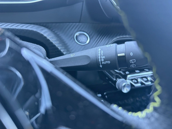 Peugeot 208 ELECTRIQUE 50 kWh 136ch GT